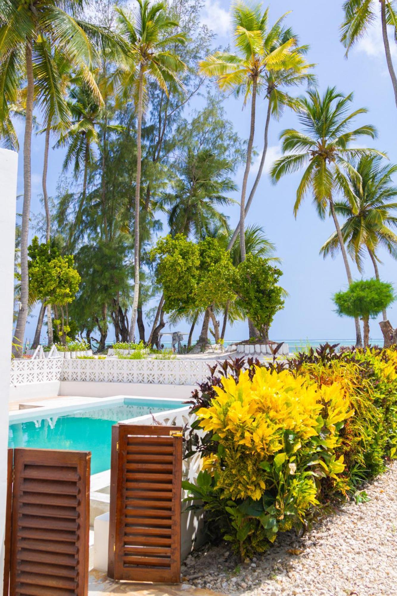 Pili Pili Orient Beach Resort Bwejuu Zewnętrze zdjęcie
